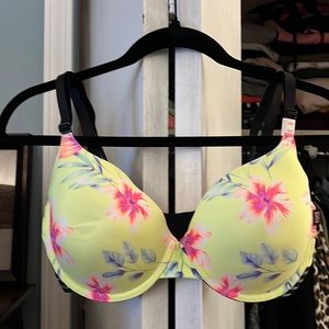 Pink Wear Everywhere Lightly lined T-Shirt Bra